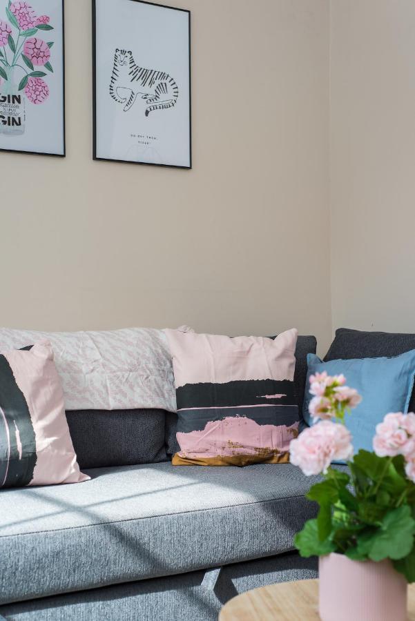 Downtown And Central 1 Bed In Edinburgh Bagian luar foto